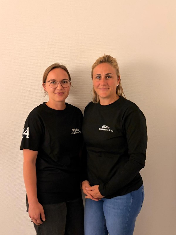 1. Häsmeisterin - Simone Plötz & 2. Häsmeisterin - Nathalie Pilar von Pilchau